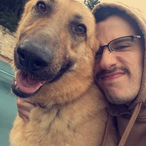 Meet your Posher, Christian